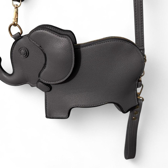 Grey elephant shoulder bag with silver hardware - Picture 2 of 4